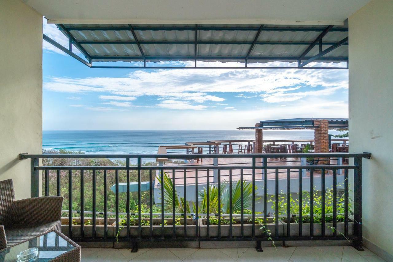 Hotel La Bomie Uluwatu By Bukit Vista Esterno foto
